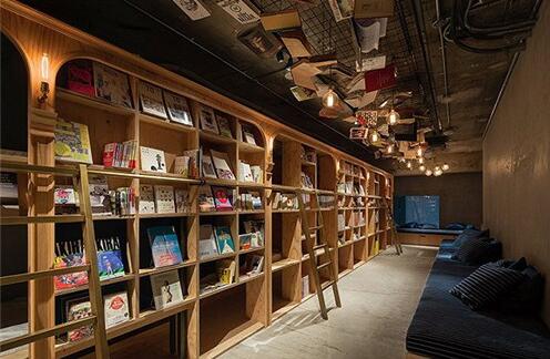 那家可以过夜还能喝酒的书店 把分店开到了东京